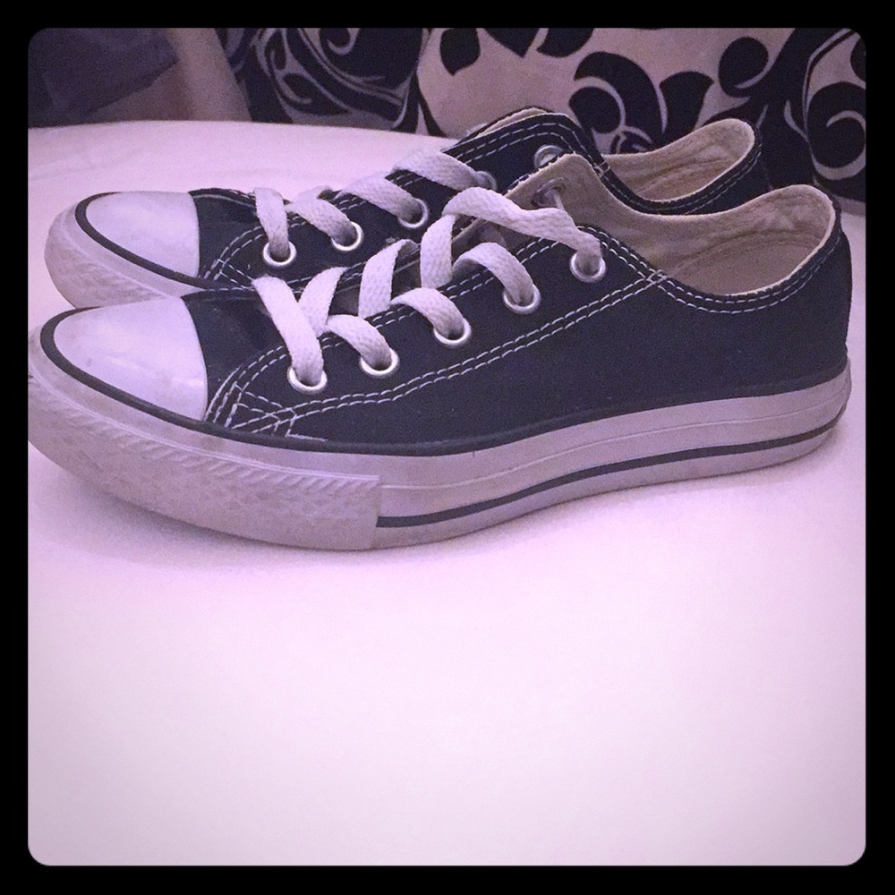 Youth converse size youth 1
